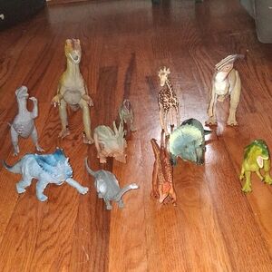Mixed Dinosaur & Animal Toy Lot - Multicolor Plastic Figures